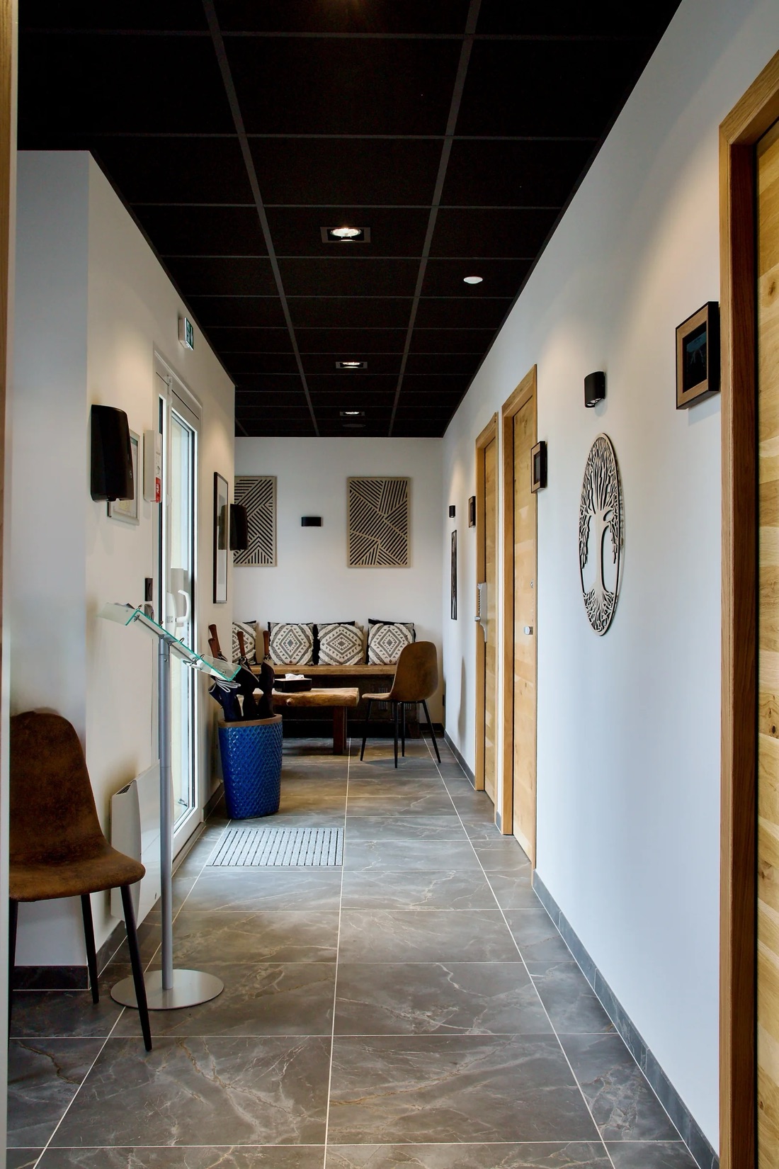 Couloir des salons — Les Salons d'Alga